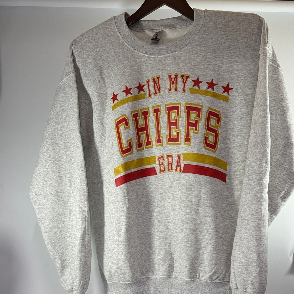 Gray “In My Chiefs Era” Sweater Size Large